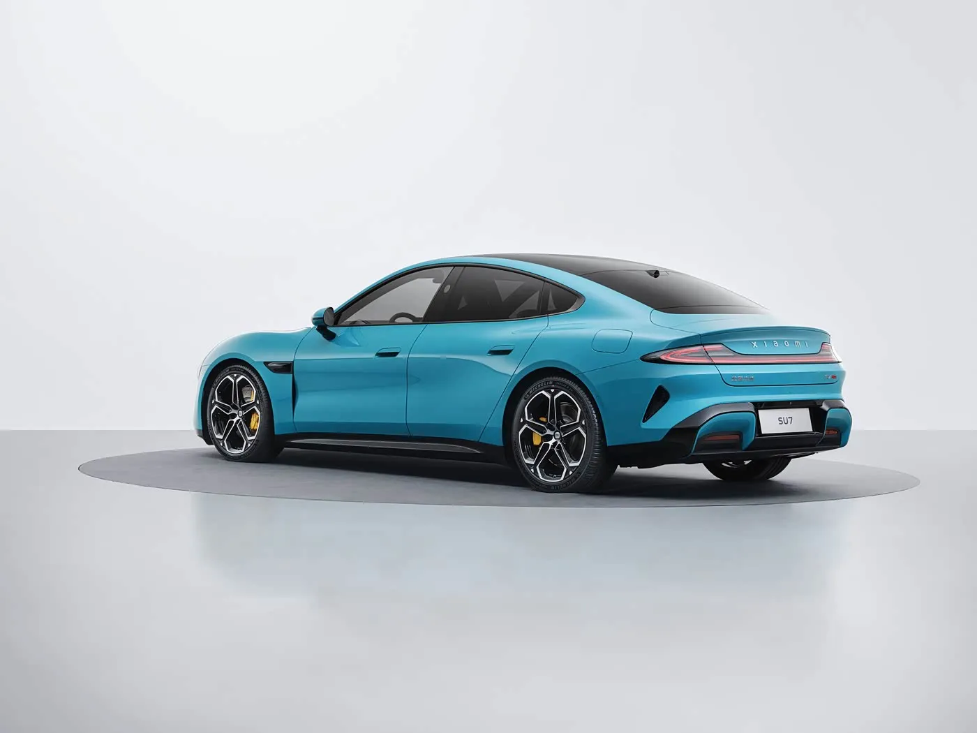 ГОРЯЧАЯ ПРОДАЖА XIAOMI SU7 НОВЫЙ ЭНЕРГЕТИЧЕСКИЙ АВТОМОБИЛЬ EV Седан с длинной колесной базой 5 мест Дюймовый экран