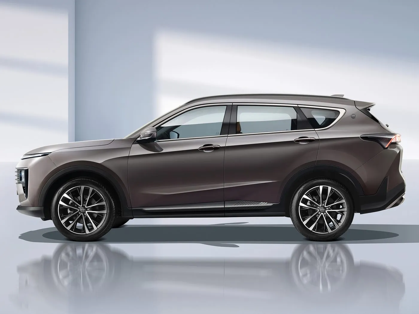 Совершенно новый внедорожник Chery Jetour X70 PLUS с автоматическим приводом, евро VI, кожаные сиденья из сплава на крыше