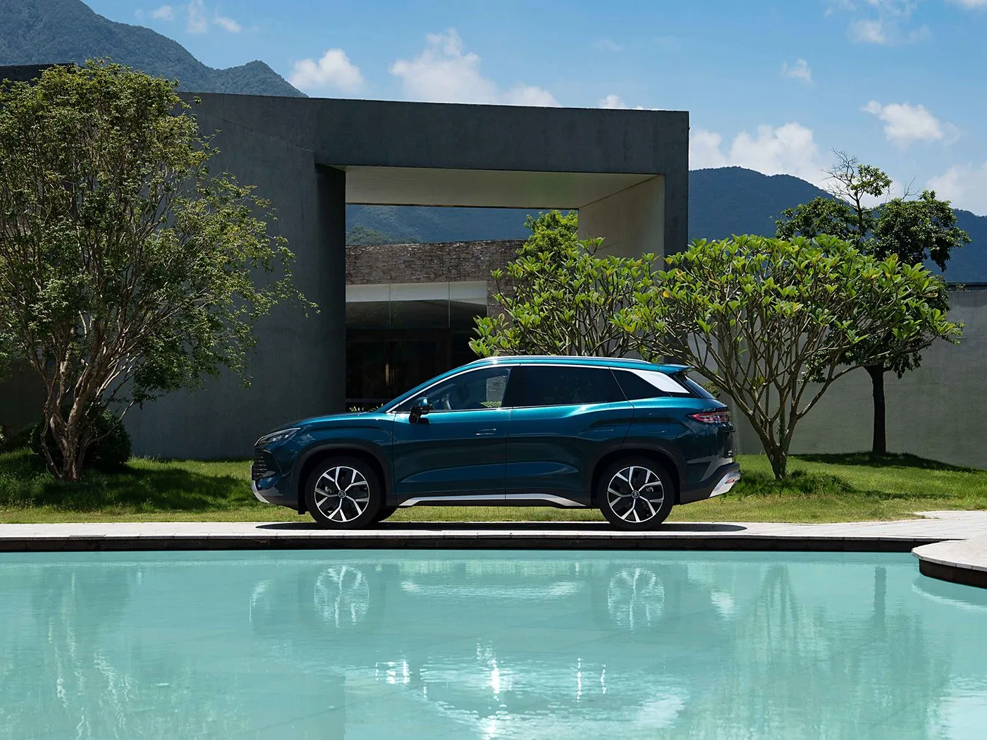 BYD Song L DM-i Компактный внедорожник PHEV Высокоскоростной автомобиль на новых источниках энергии DiPilot 2.0 Подогрев сидений Панорамная камера на 360°