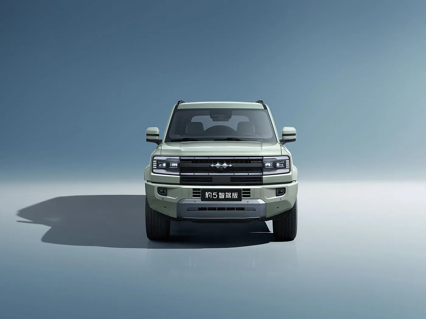 Премиум-внедорожный внедорожник BYD Leopard 5 Hybrid PHEV с экраном 15,6 дюйма, приводом 4x4, полным приводом, топливным баком 83 л