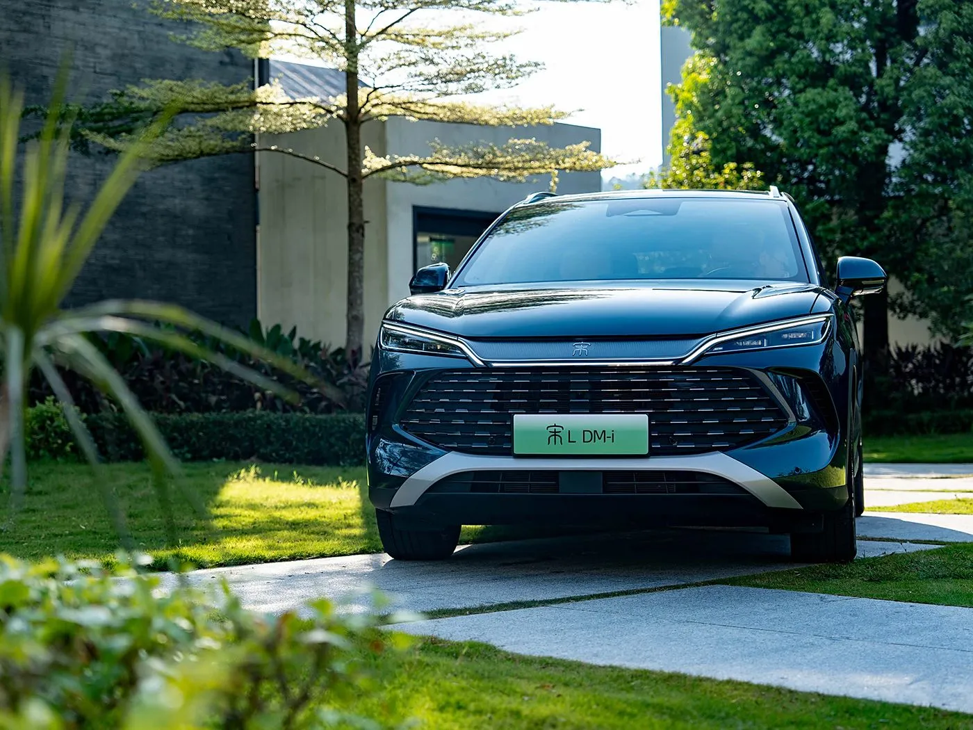 BYD Song L DM-i Компактный внедорожник PHEV Высокоскоростной автомобиль на новых источниках энергии DiPilot 2.0 Подогрев сидений Панорамная камера на 360°