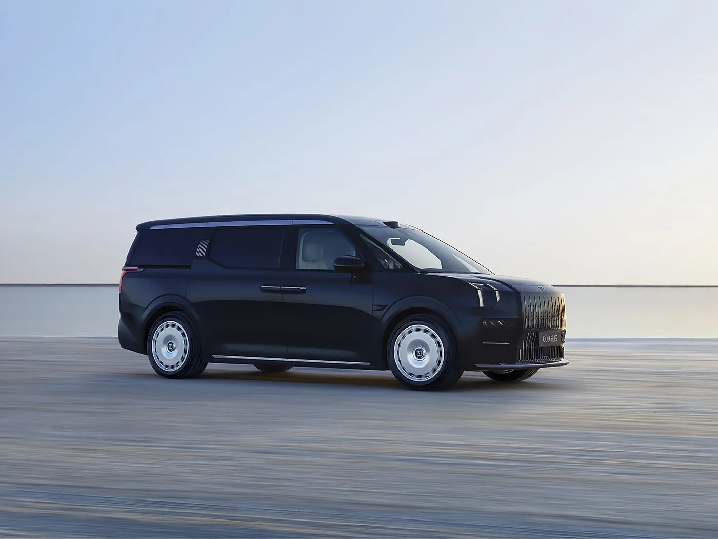 ZEEKR 009 Роскошный большой MPV New Energy Pure Electric Сверхдальний лимузин Высокопрофильный ультра-роскошный электромобиль на литиевом двигателе