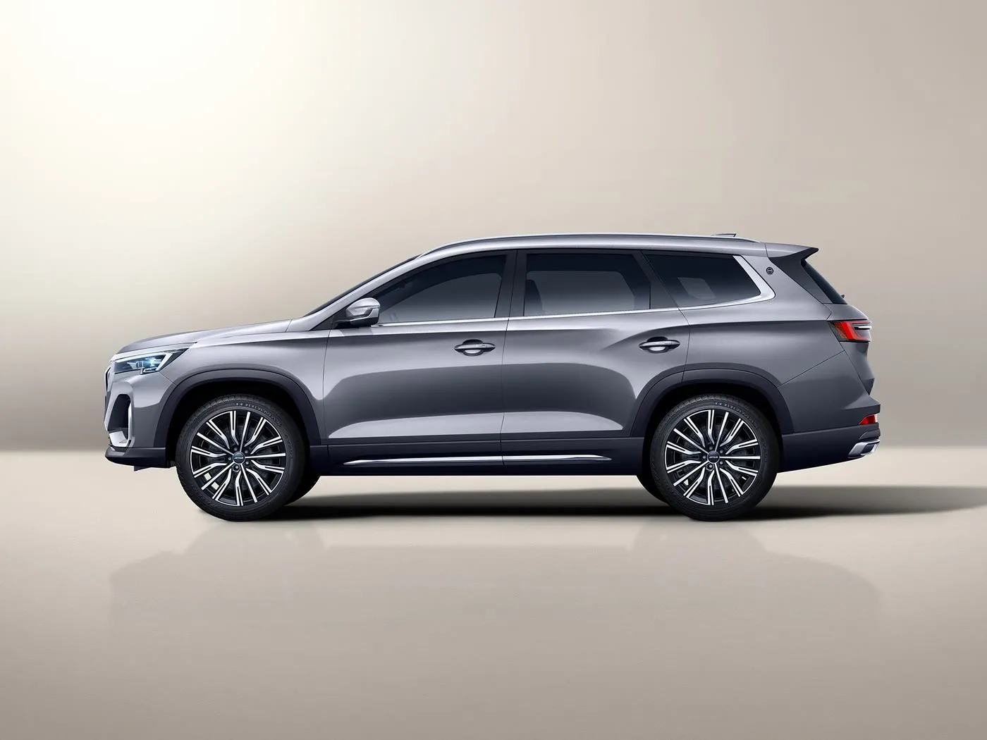 Совершенно новый внедорожник Chery Jetour X90 PLUS с автоматическим приводом, багажник из сплава Euro VI, кожаные сиденья