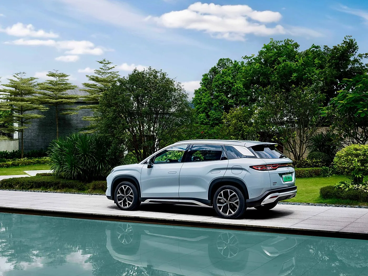 BYD Song L DM-i Компактный внедорожник PHEV Высокоскоростной автомобиль на новых источниках энергии DiPilot 2.0 Подогрев сидений Панорамная камера на 360°